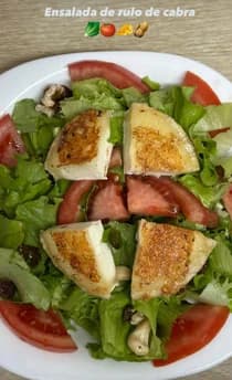 Ensalada Rulo de cabra