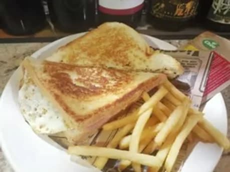 Sandwich mixto con ovo