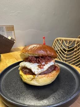 Burger La Reina del Paseo