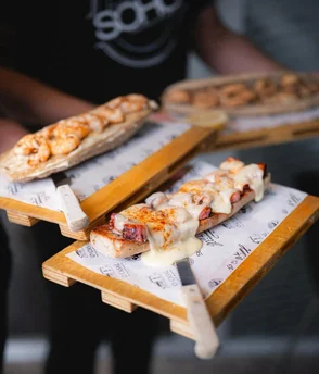 Tosta de pulpo con queso de tetilla