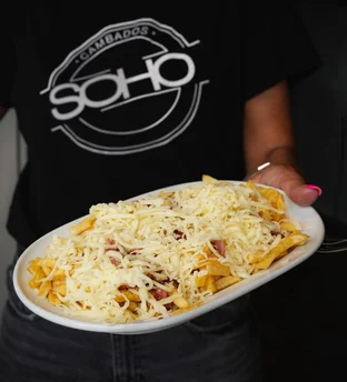 Patatas soho (bacon y queso)
